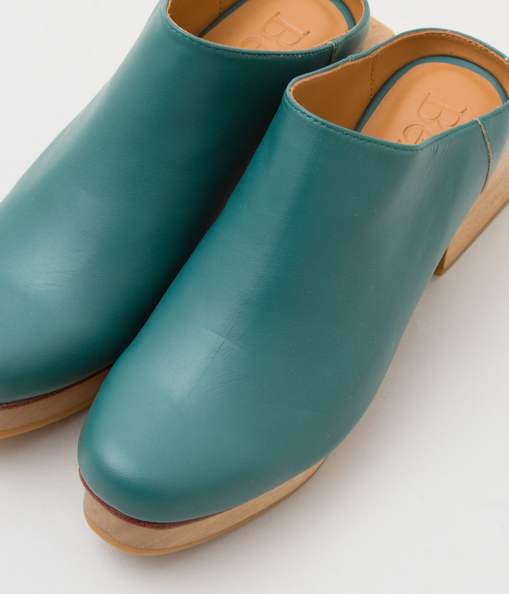 BEKLINA "MATISSE PLATFORM MULES"(CYPRESS)